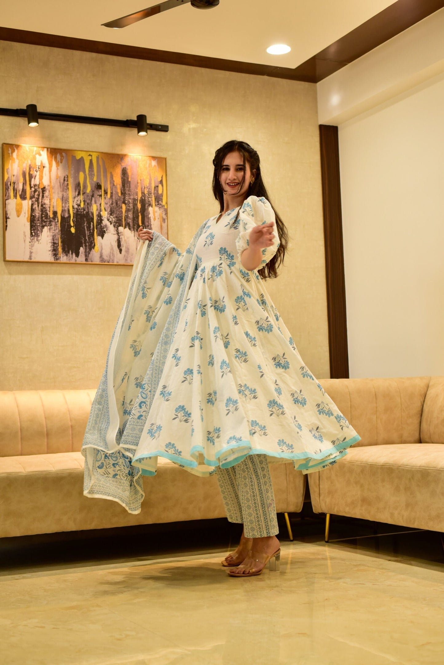 white & blue flora cotton suit set