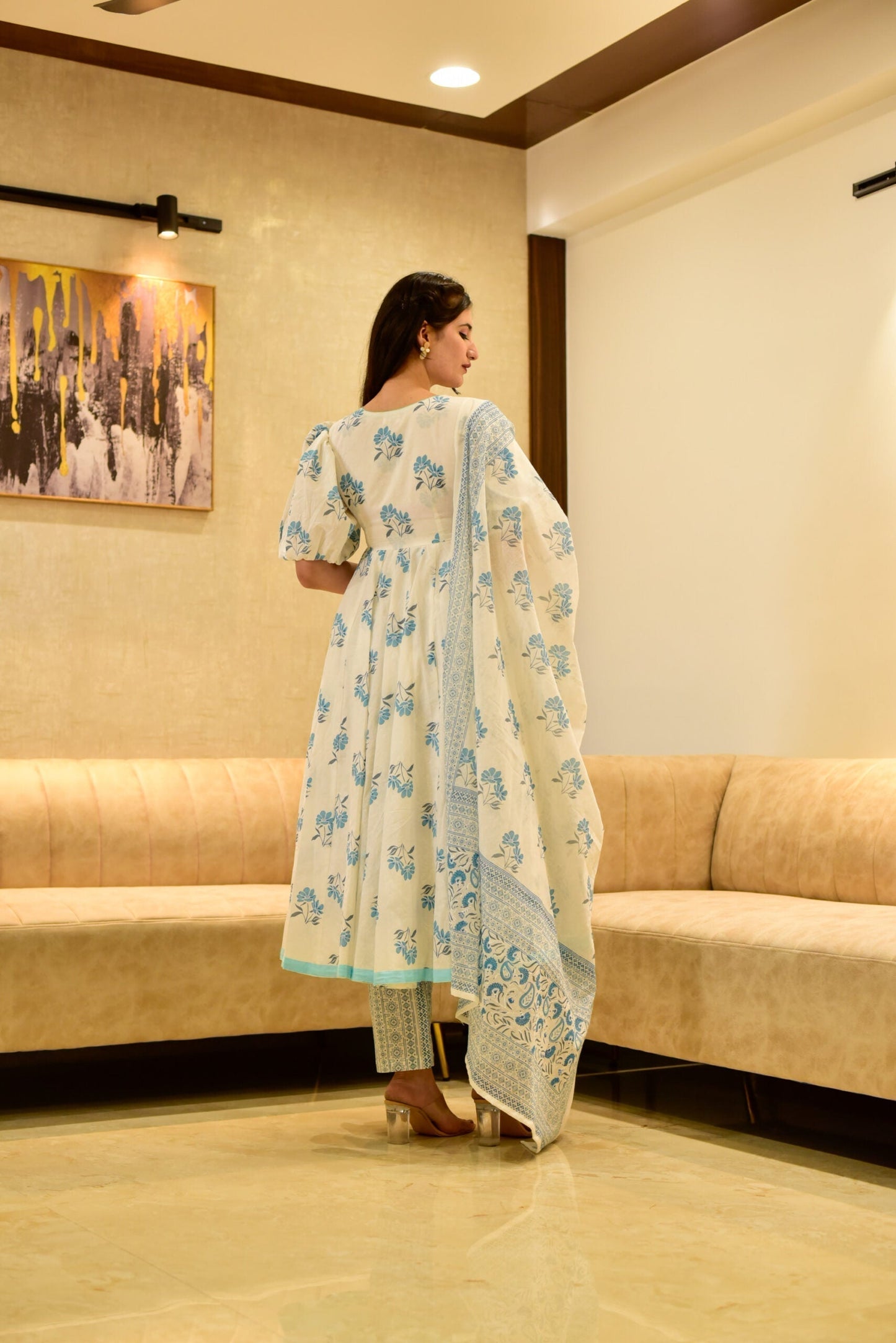 white & blue flora cotton suit set