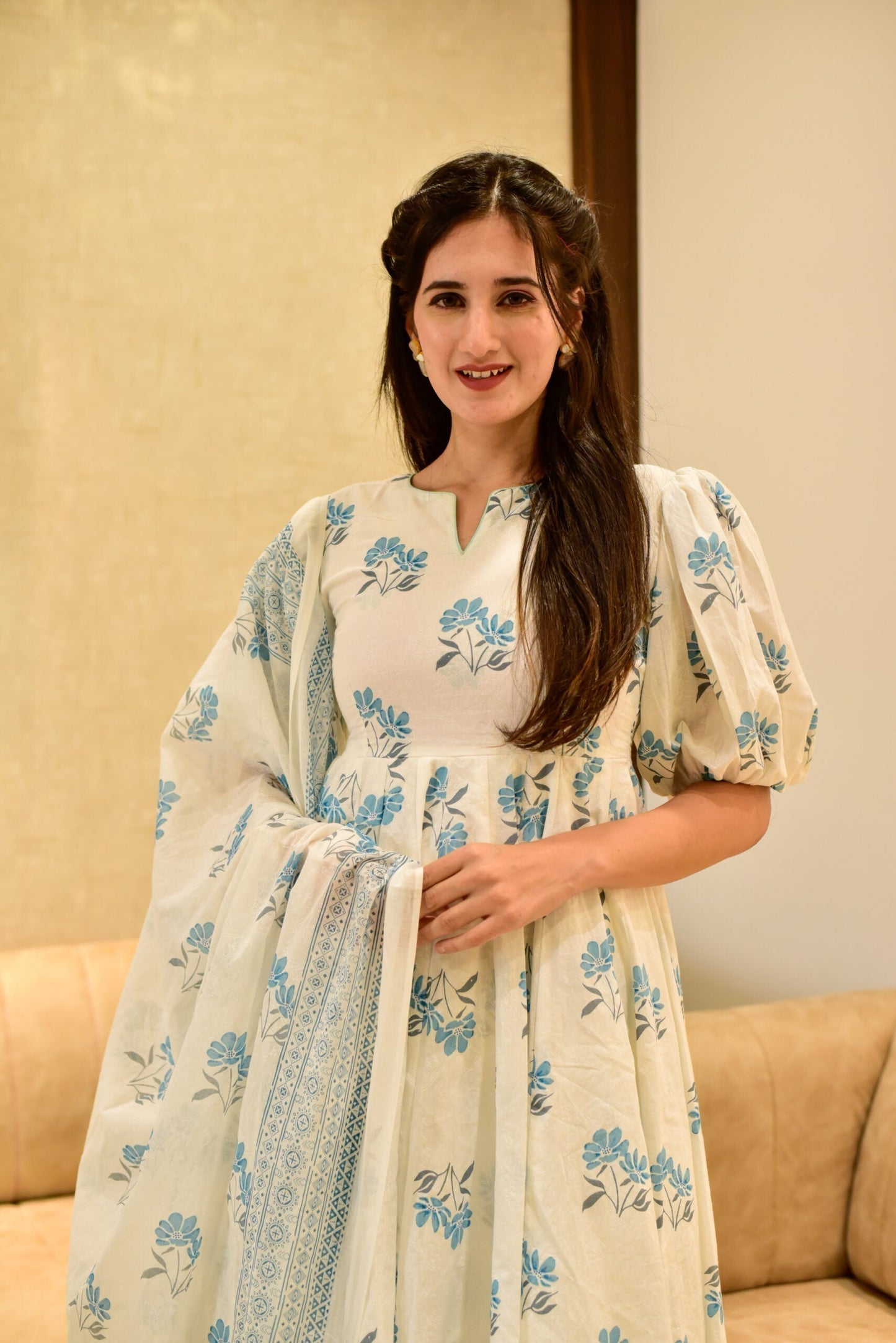 white & blue flora cotton suit set