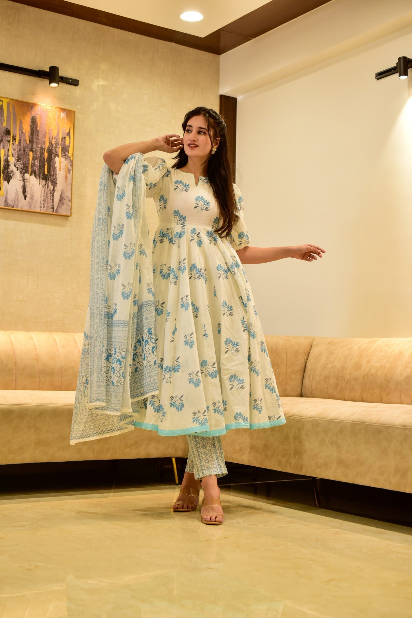 white & blue flora cotton suit set