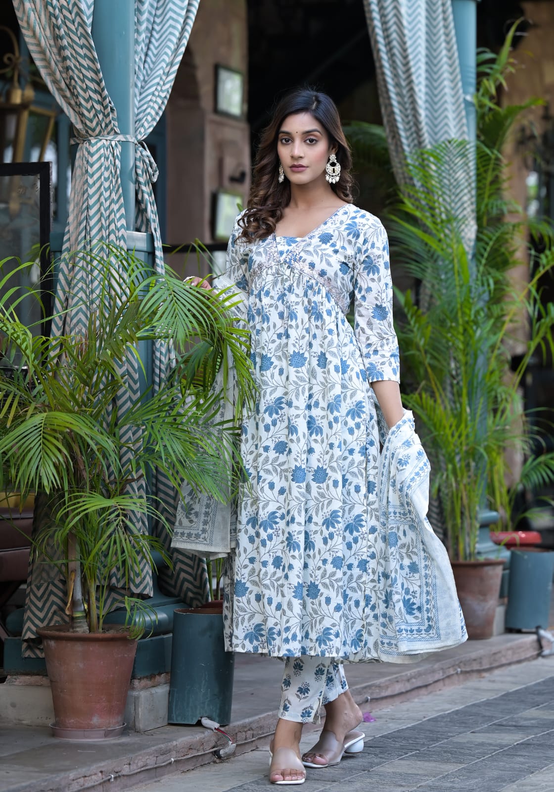 Soothing Tulips Premium Cotton Suit Set